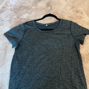 Gray Lulu T-shirt